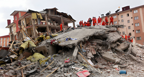 Terremoto in Turchia: scossa di magnitudo 5.8 nel sud-ovest, un morto e decine di feriti